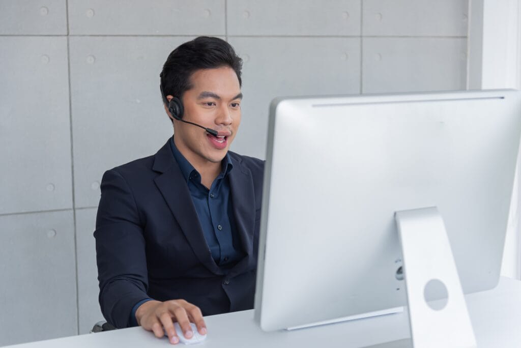 The 10 Best Remote Job Niches for Beginners With Almost No Experience Required - SaaS Customer Support (Tier 1)