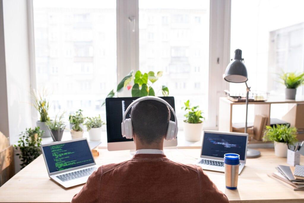 Finding Entry-Level Remote Developer Jobs: A Realistic Guide for Juniors -The Remote Spot