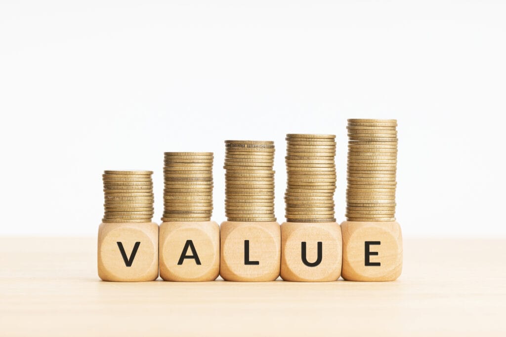 Value-Based Pricing: The Ultimate Cheat Code. Remote Tech Contract Negotiation: Hourly Rate vs Fixed Project Pricing